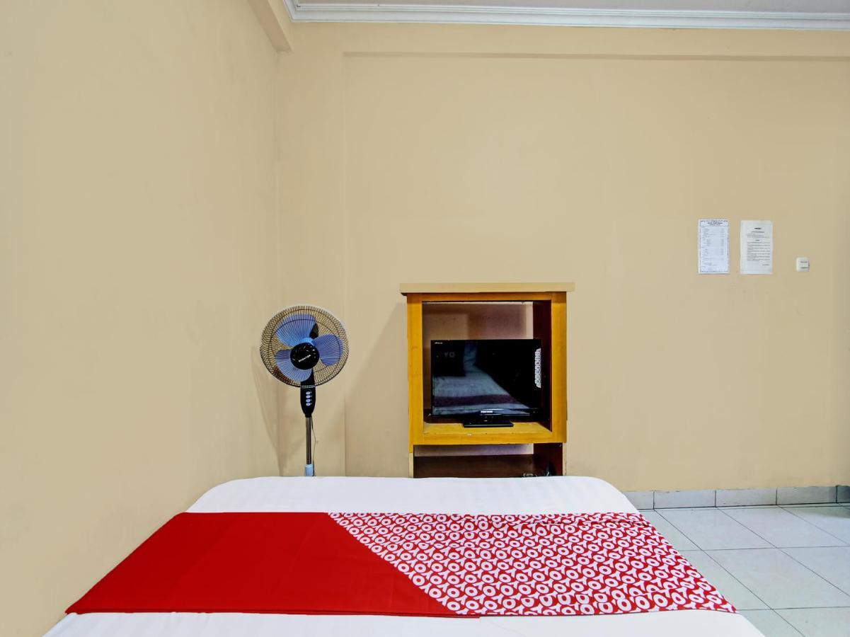 Oyo 92198 Kalegan 2 Guesthouse Yogyakarta Dış mekan fotoğraf