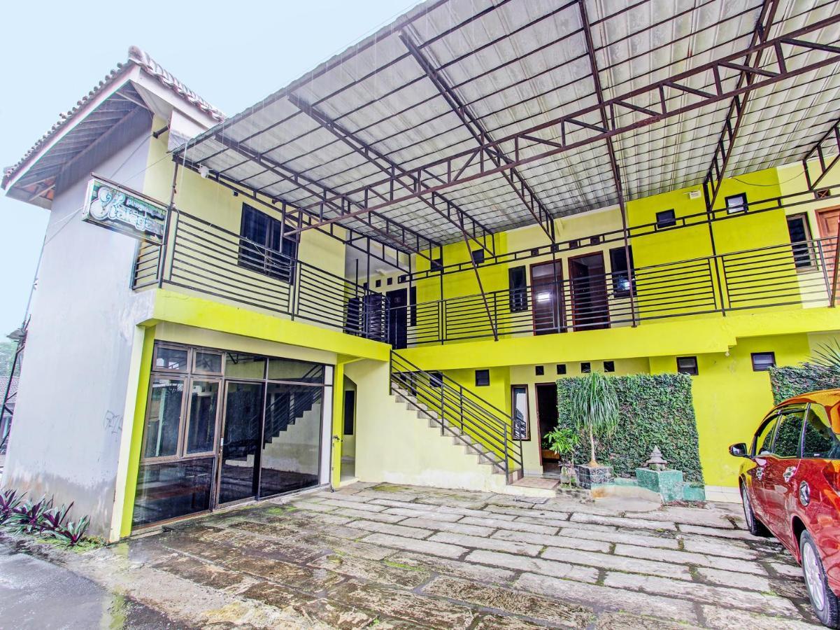 Oyo 92198 Kalegan 2 Guesthouse Yogyakarta Dış mekan fotoğraf