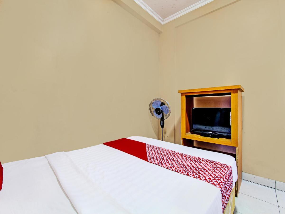 Oyo 92198 Kalegan 2 Guesthouse Yogyakarta Dış mekan fotoğraf