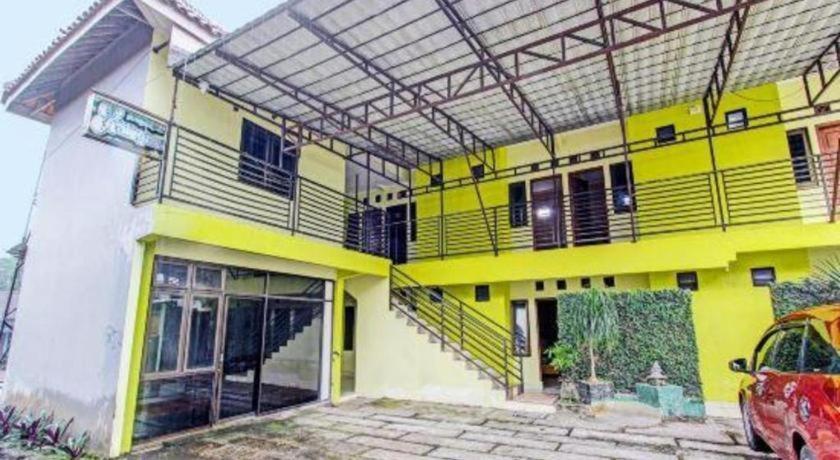 Oyo 92198 Kalegan 2 Guesthouse Yogyakarta Dış mekan fotoğraf